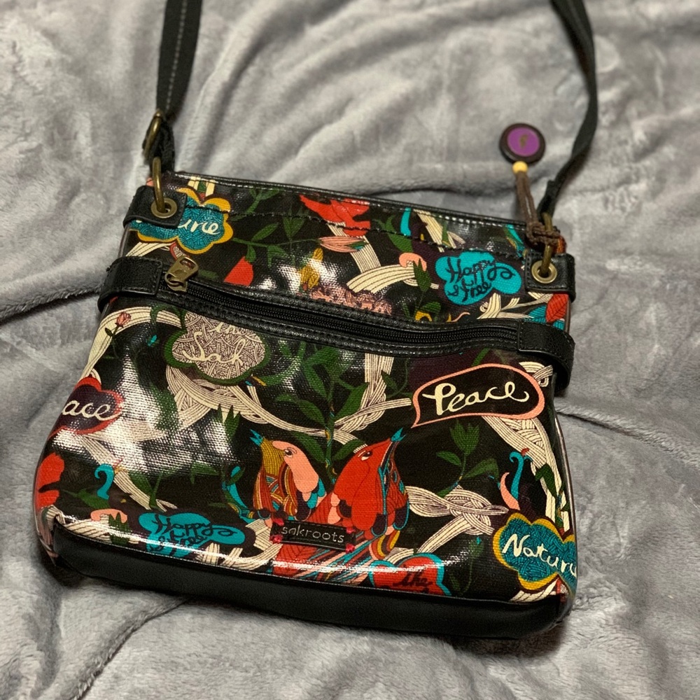 Sakroots crossbody 🦉 ❤️